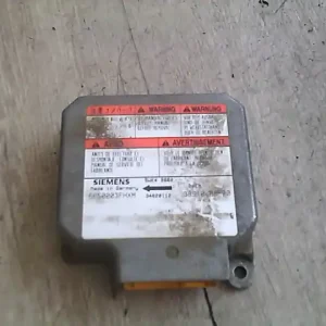 Vedd meg most SUZUKI SWIFT 96-05 Légzsák vezérlőegység bontott alkatrész