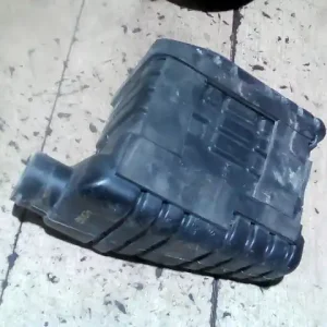 Újdonság SUZUKI SWIFT 96-05 Légszűrőház bontott alkatrész