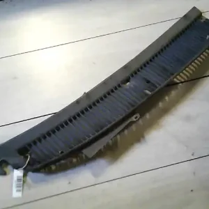 Árcsökkenés SUZUKI SWIFT 96-05 Levélrács bontott alkatrész