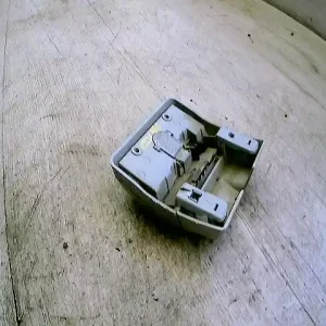 Árengedmény SUZUKI SWIFT 96-05 Utastér világítás első bontott alkatrész