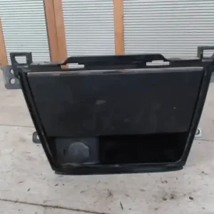 Akció SUZUKI SX4 Tároló rekesz első bontott alkatrész