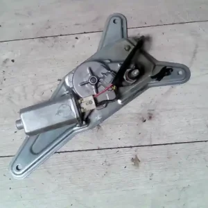 Akciós ár SUZUKI Vitara/Grand Vitara 1998.04.01-2004.12.31 Ablaktörlő motor hátsó bontott alkatrész
