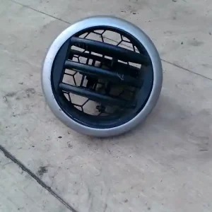 Vedd meg online SUZUKI Vitara/Grand Vitara 2005.02.01-17.03.31 Szellőző bal bontott alkatrész