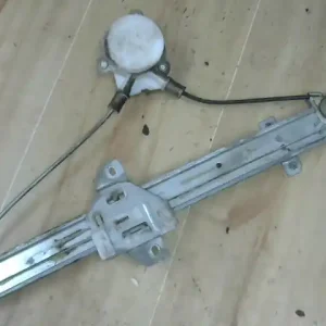 Vásárlói kedvenc SUZUKI WAGON R Bal hátsó ablakemelő szerkezet mechanikus bontott alkatrész