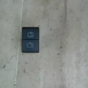 Szuper akció SUZUKI WAGON R Hátsó ablaktörlő kapcsoló bontott alkatrész