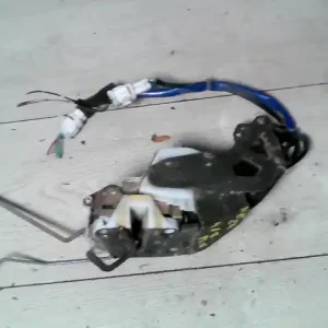 Utolsó esély SUZUKI WagonR+ Bal első ajtó zárszerkezet központi záras bontott alkatrész