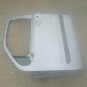 Vásárlói kedvenc SUZUKI WagonR+ Bal első ajtó. bontott alkatrész