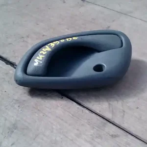 Utolsó esély SUZUKI WagonR+ Bal első belső kilincs bontott alkatrész