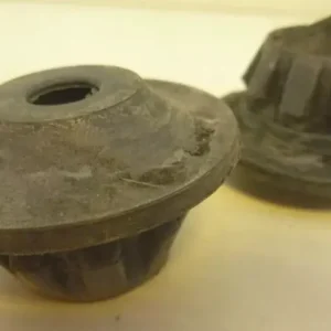 Expressz szállítás Nissan hűtőtartó alsó gumi, alsó felfüggesztő gumi NSB-060 OE: 21507-BN300 (1 db)